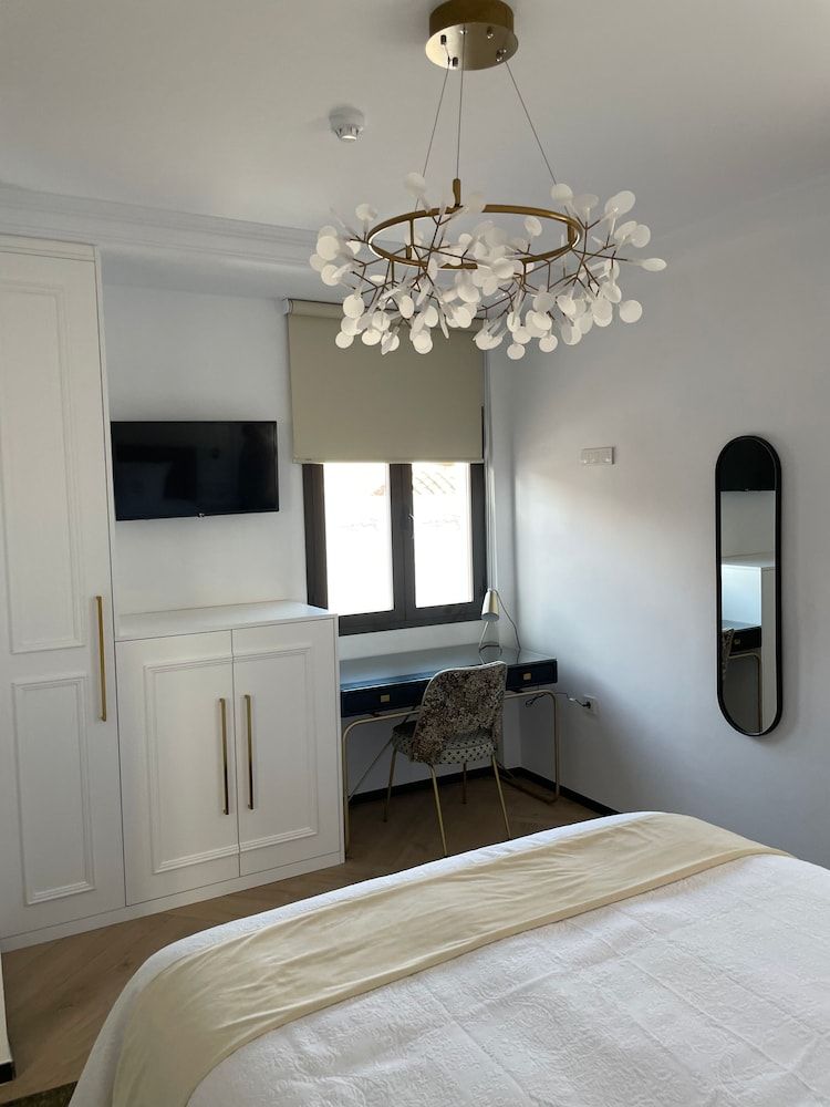 Bubaqia House Superior Suite, City View, Tower 4