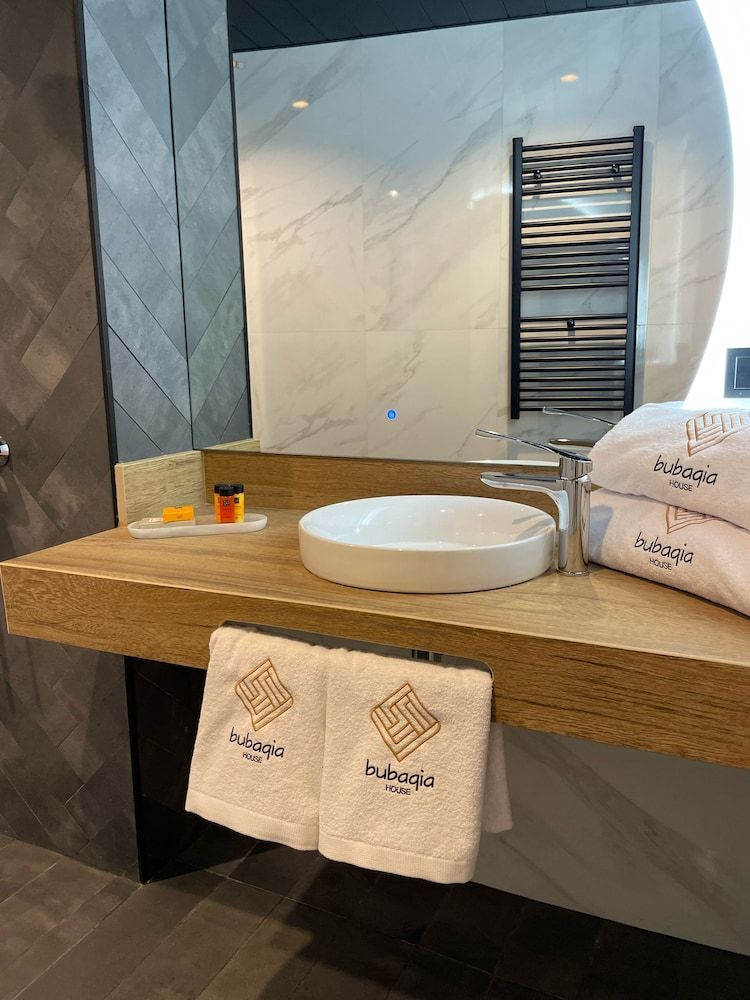 Bubaqia House Comfort Loft, Accessible, Balcony 3