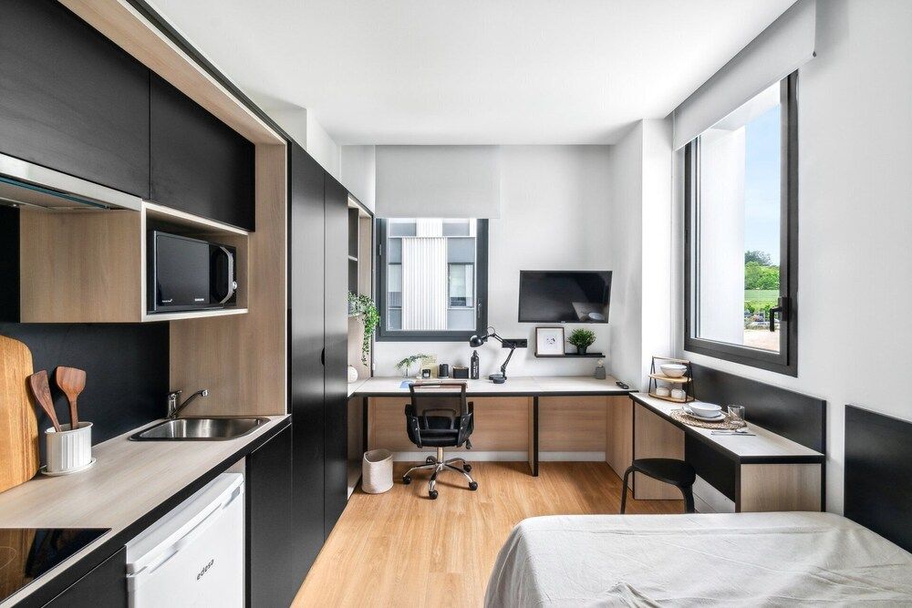 Home and Coliving Pamplona Premium Studio, 1 Bedroom 4
