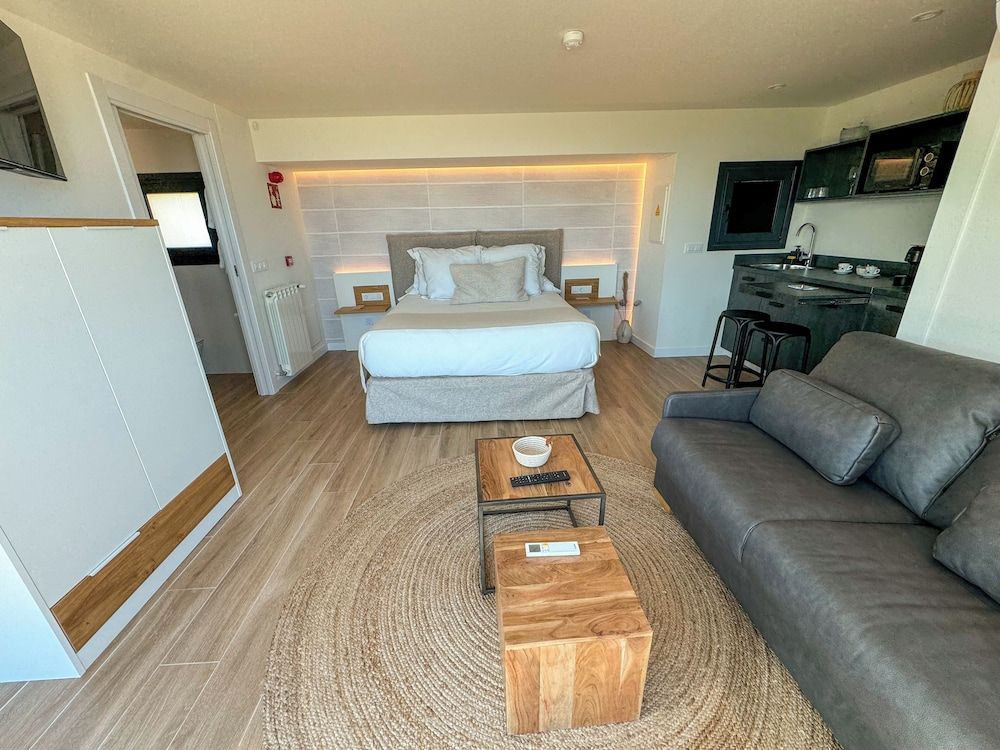 Espazo Premium Cabin 2