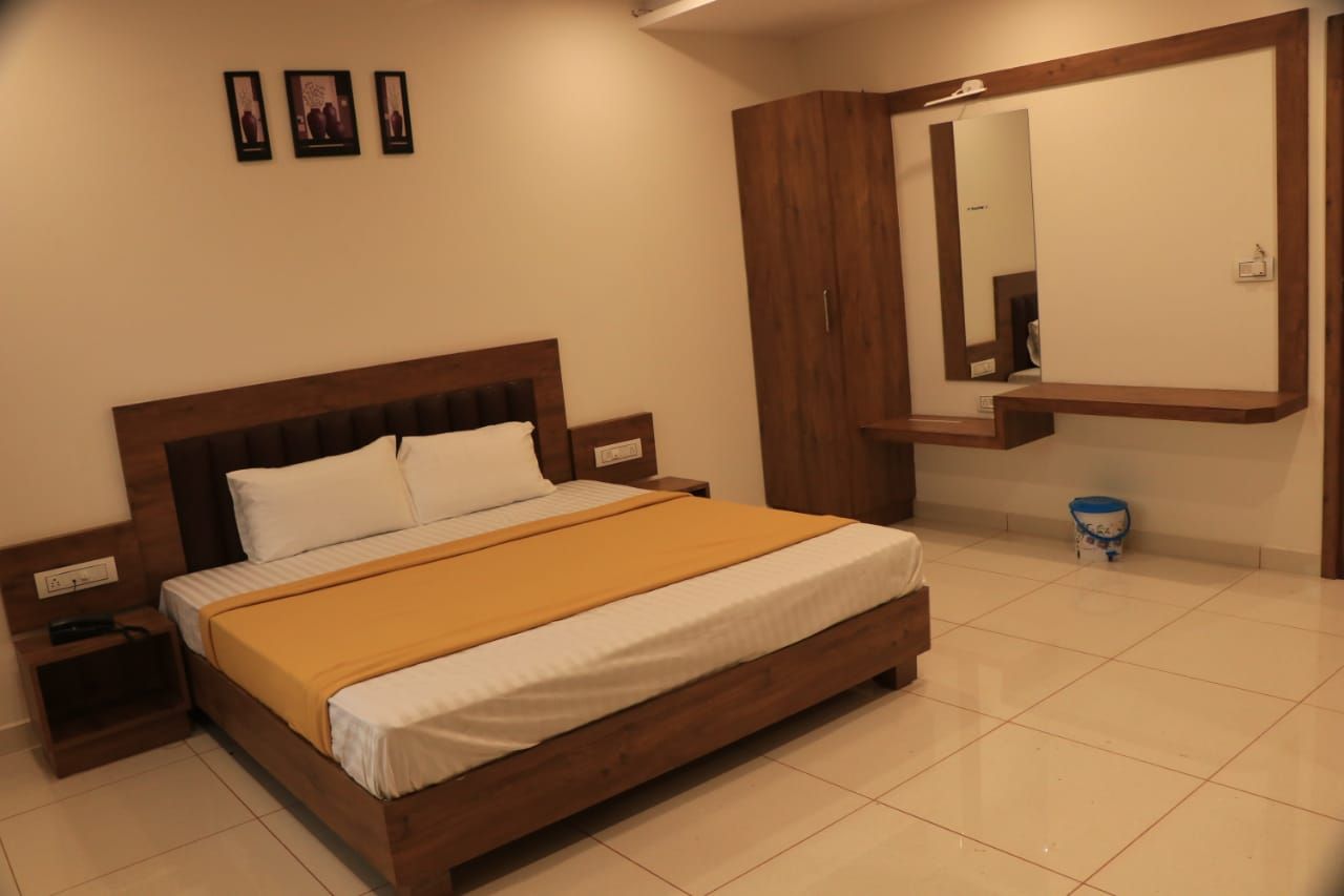 Hotel Viraj- Residency DELUXE AC ROOM