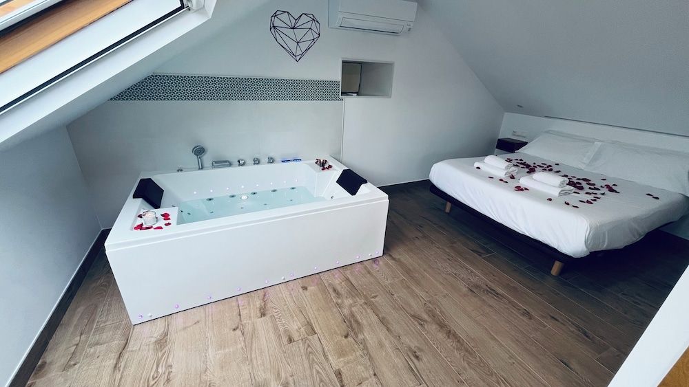 Lar de Canedo Superior Apartment, Hot Tub 2