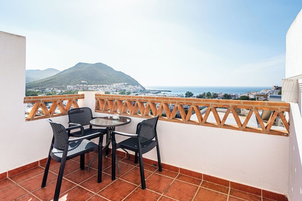 Hostal El Dorado Cabodegata Comfort Triple Room, Sea View 2