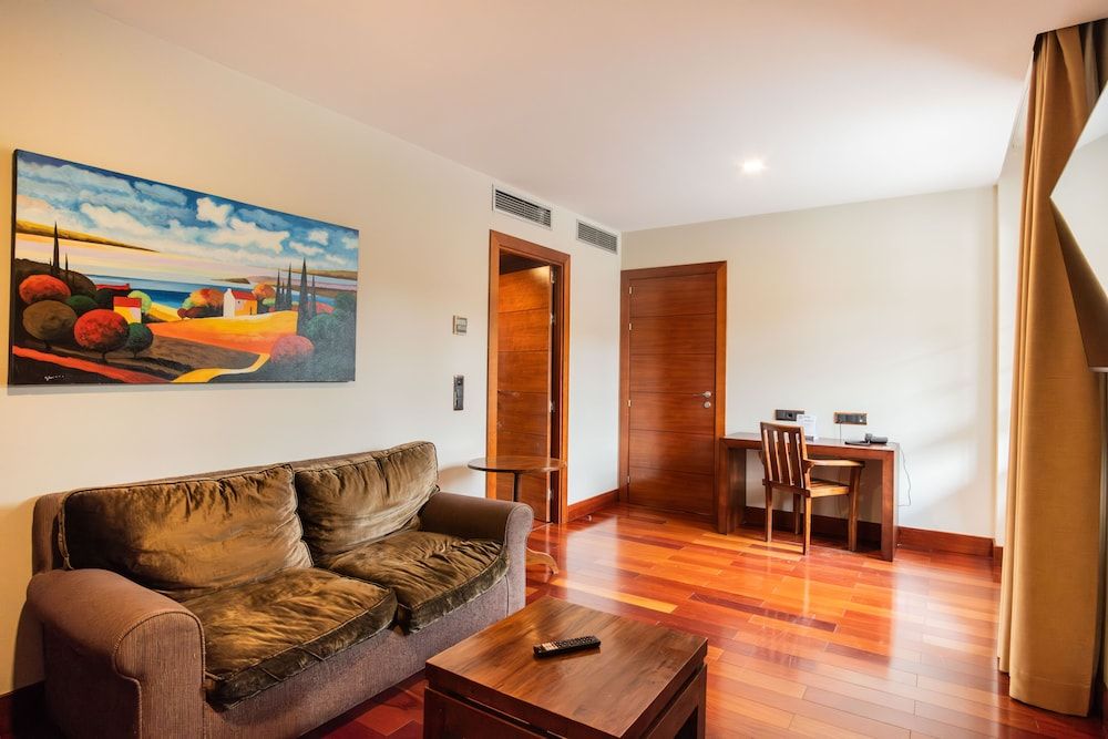 Deluxe Villa, River View