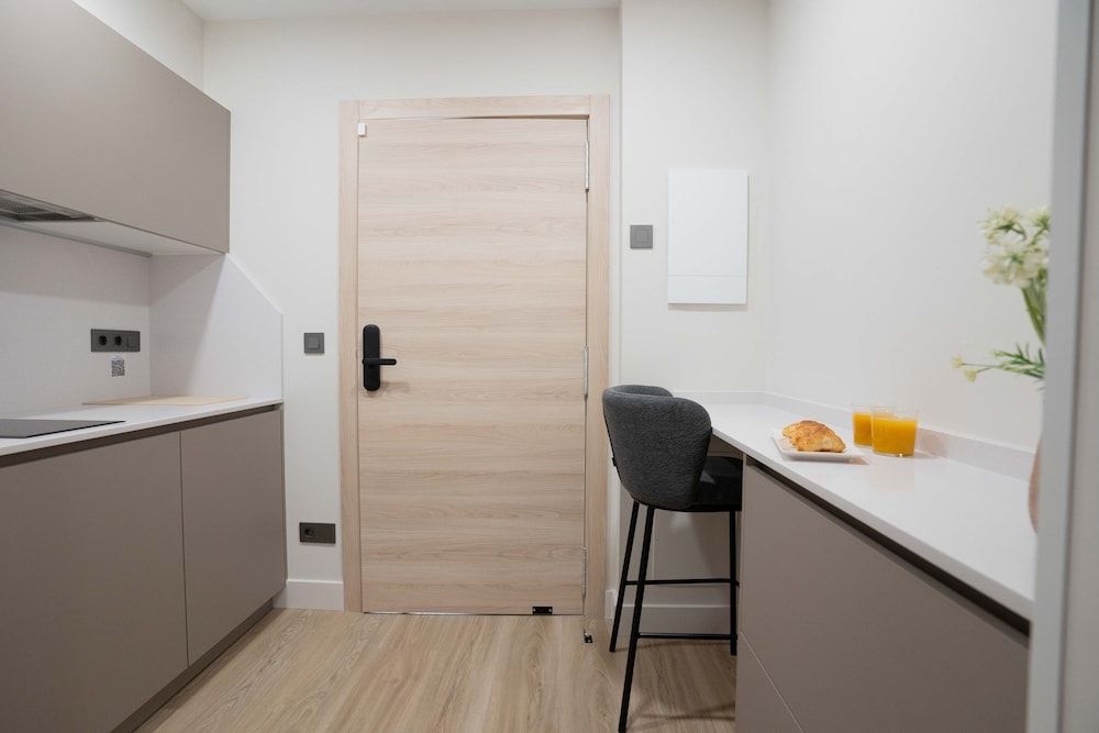 Prisma Suites City Studio 44