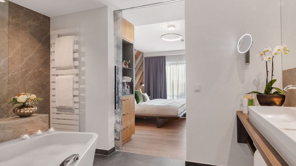 Wellnesshotel Wittelsbach Panoramic Suite, Balcony 10