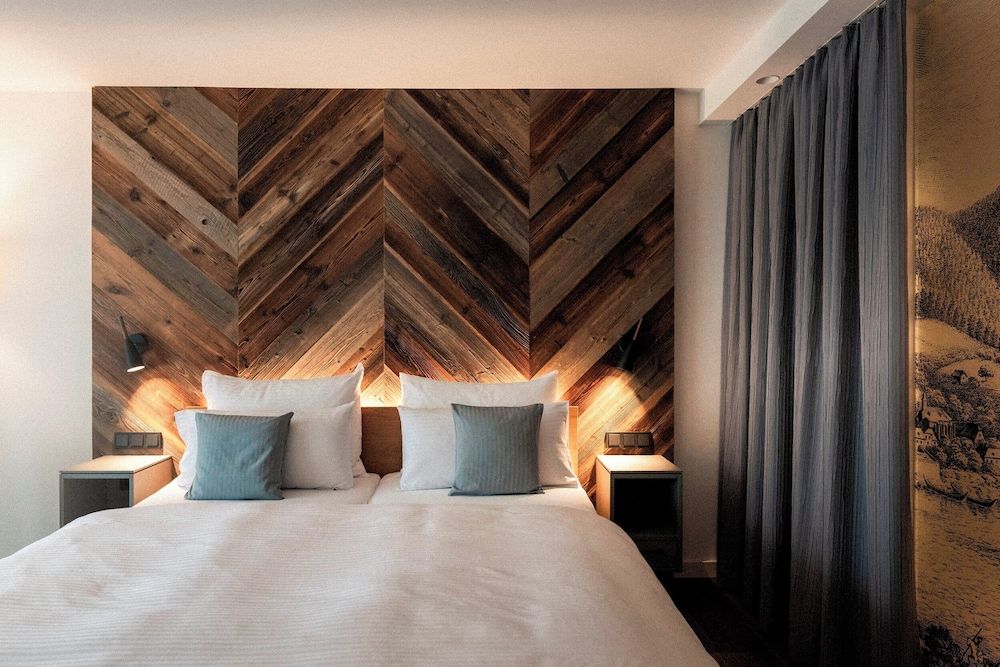 Wellnesshotel Wittelsbach Deluxe Double Room 2