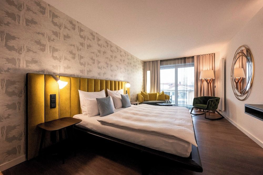 Wellnesshotel Wittelsbach Deluxe Double Room 3