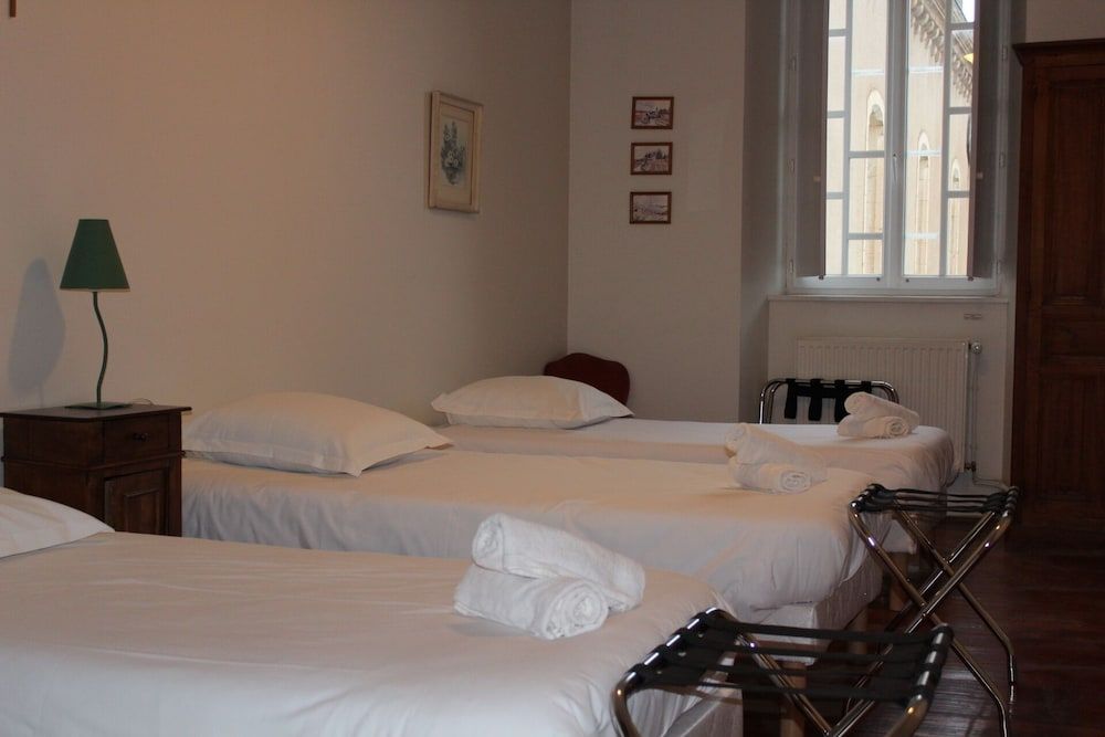 Le Grand Couvent de Gramat Double or Twin Room 2
