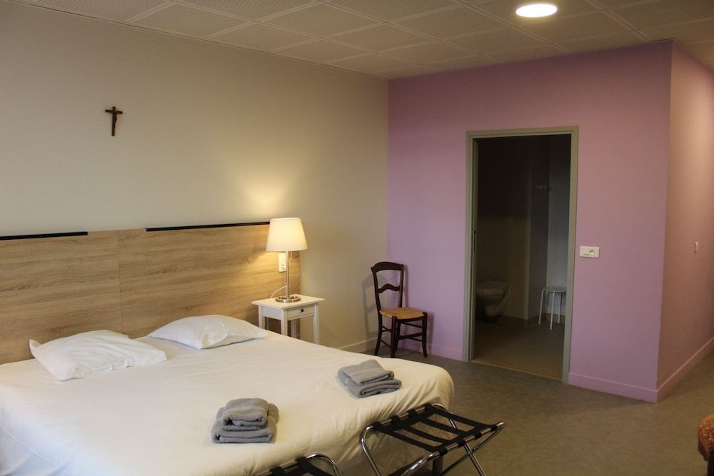 Le Grand Couvent de Gramat Double Room 6