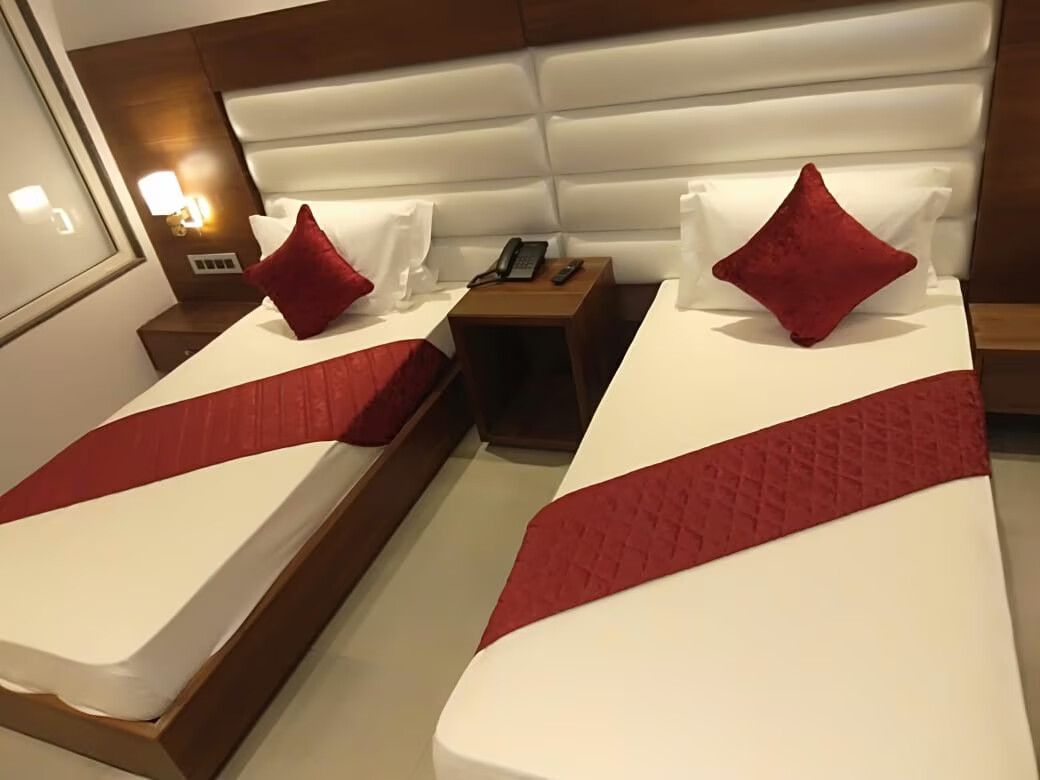 Super Deluxe Twin Bed Room