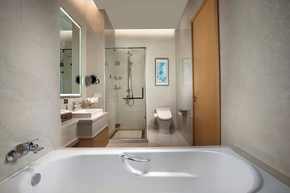 Premium Room, 1 King Bed