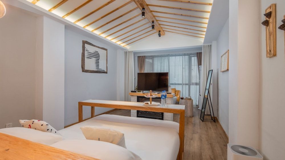 Floral Hotel Yipin Visual Arts Xitang Comfort Double Room -8(Mainland-Chinese Citizen Only) 2