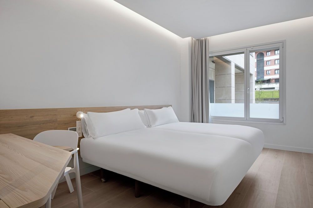 B&B Hotel Castro Urdiales Twin Room