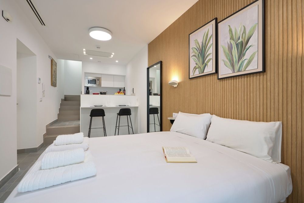 Naranjas y Limones, by Homing U Romantic Studio, 1 Double Bed, Kitchen 4