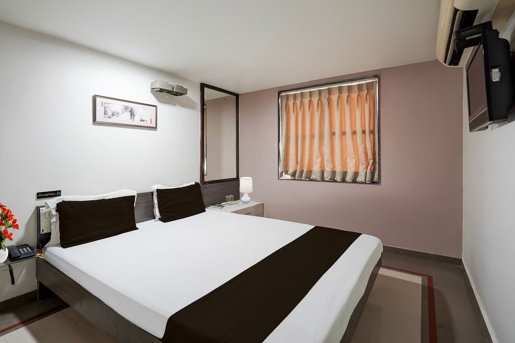 Collection O Sachivalaya Metro Station Gandhinagar Formerly Hotel Ghunghat Inn CLASSIC 8