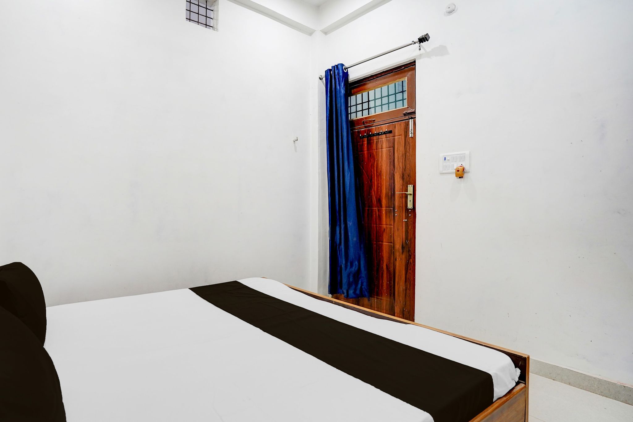 Super Hotel O Prayagraj Sangam Railway Junction Formerly Veni Madhv Inn CLASSIC 3