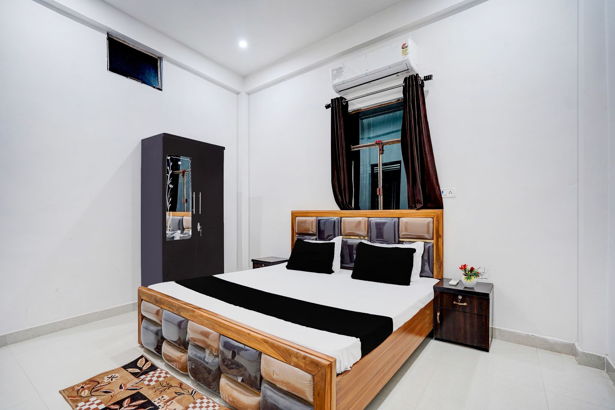 Super Hotel O Prayagraj Sangam Railway Junction Formerly Veni Madhv Inn CLASSIC 9