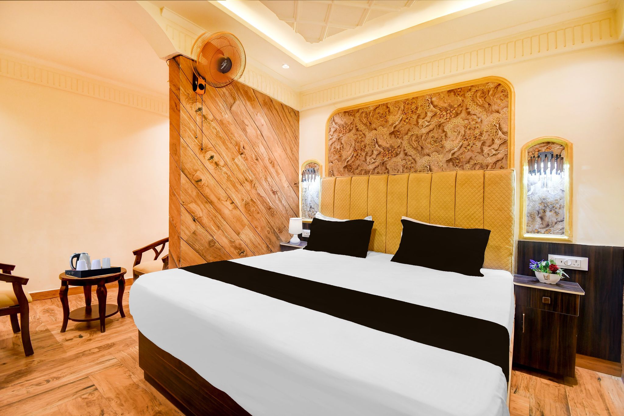 Super Townhouse Varanasi Railway Junction CLASSIC 11