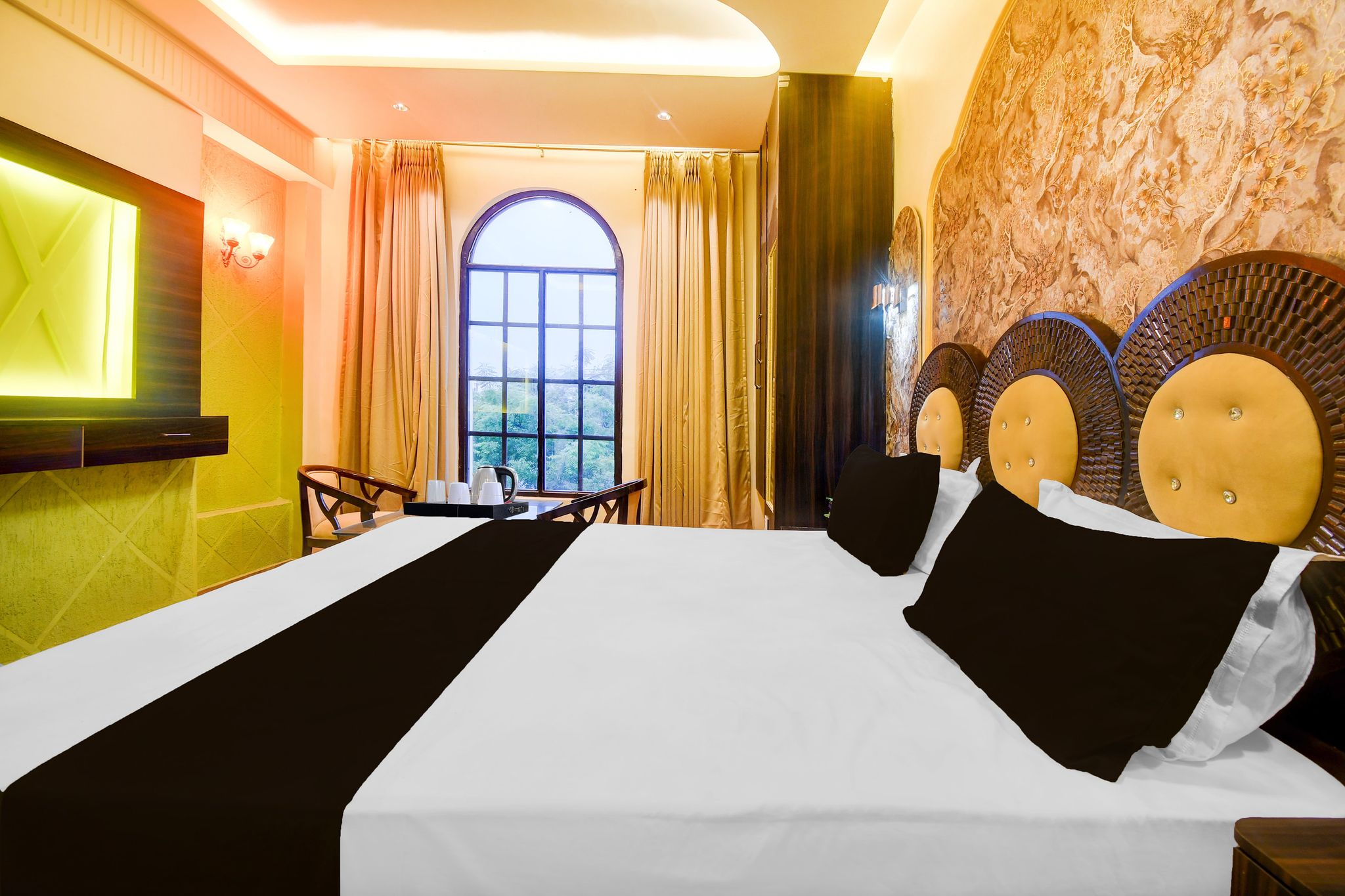 Super Townhouse Varanasi Railway Junction CLASSIC 9