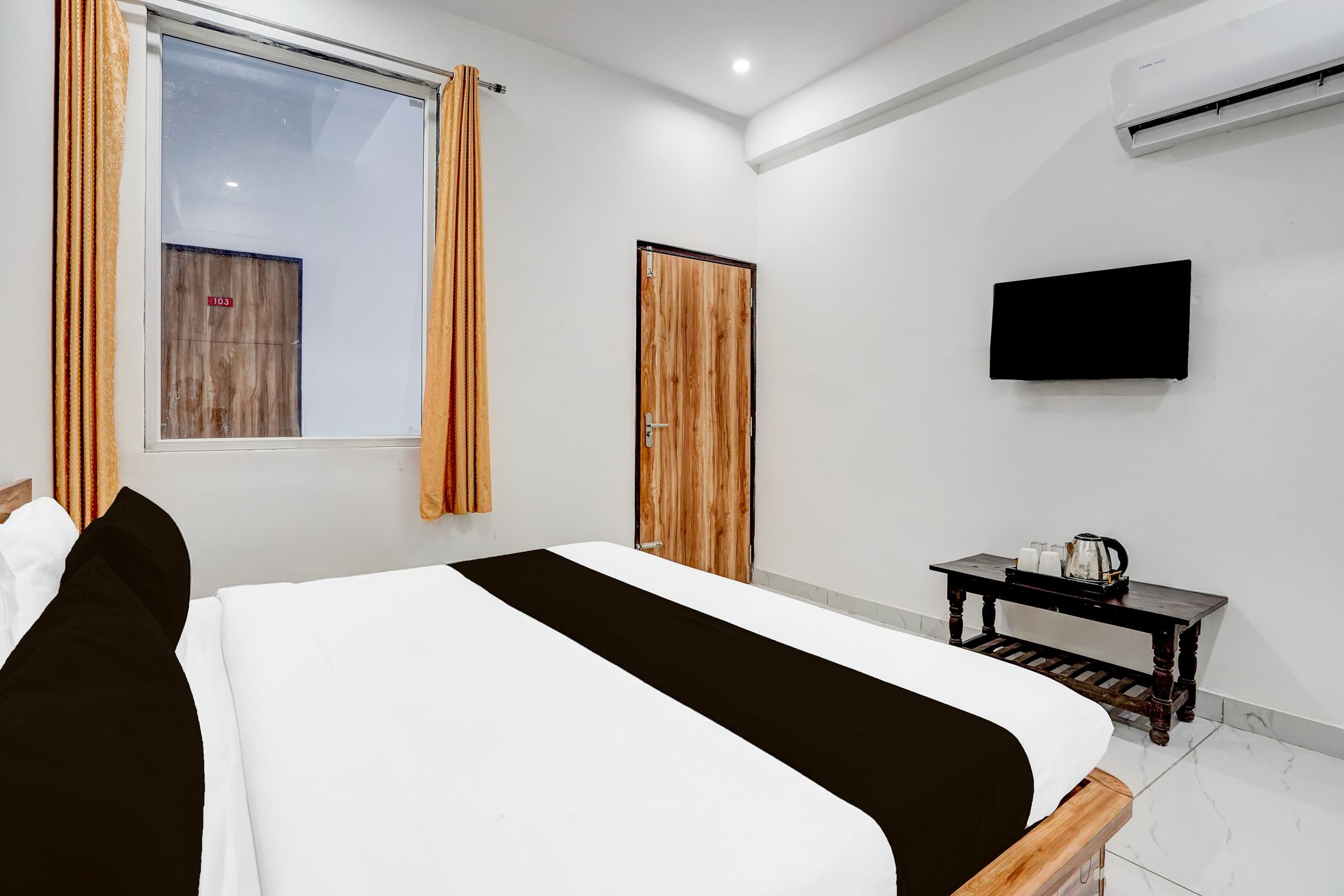 Super Collection O Iskcon Temple Mansarovar Formerly Chinar Inn CLASSIC 4