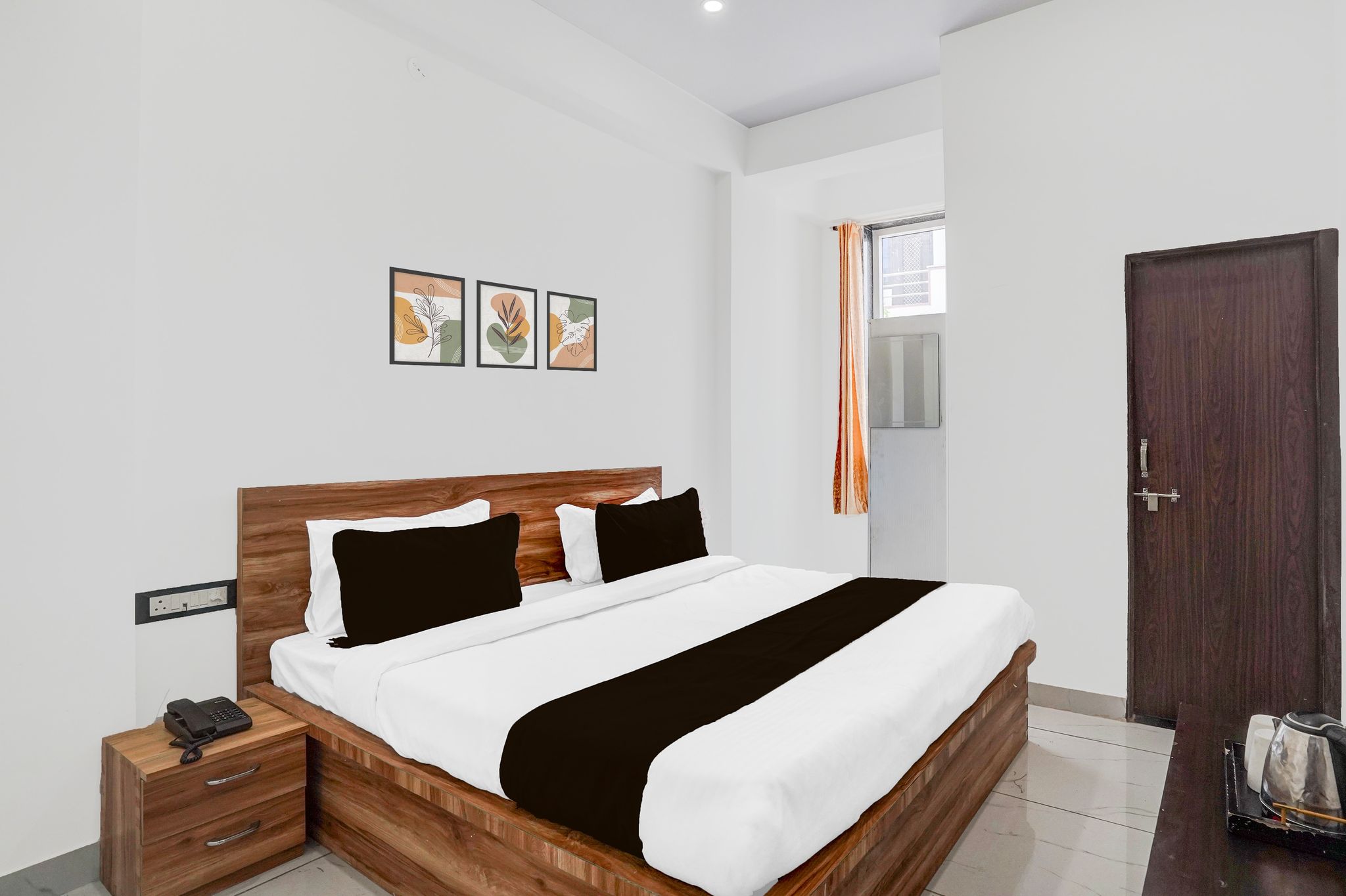 Super Collection O Iskcon Temple Mansarovar Formerly Chinar Inn CLASSIC 6