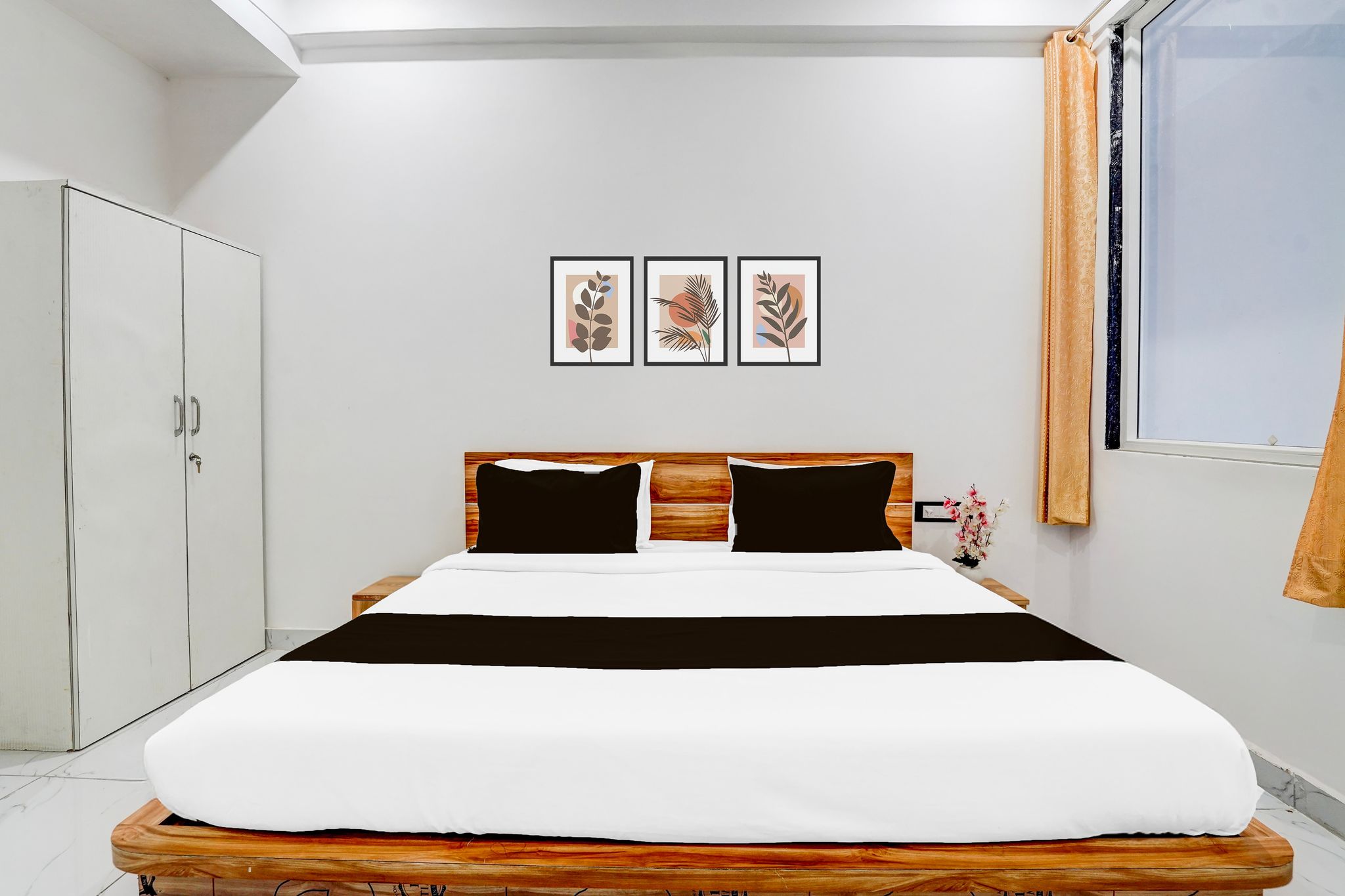 Super Collection O Iskcon Temple Mansarovar Formerly Chinar Inn CLASSIC 2