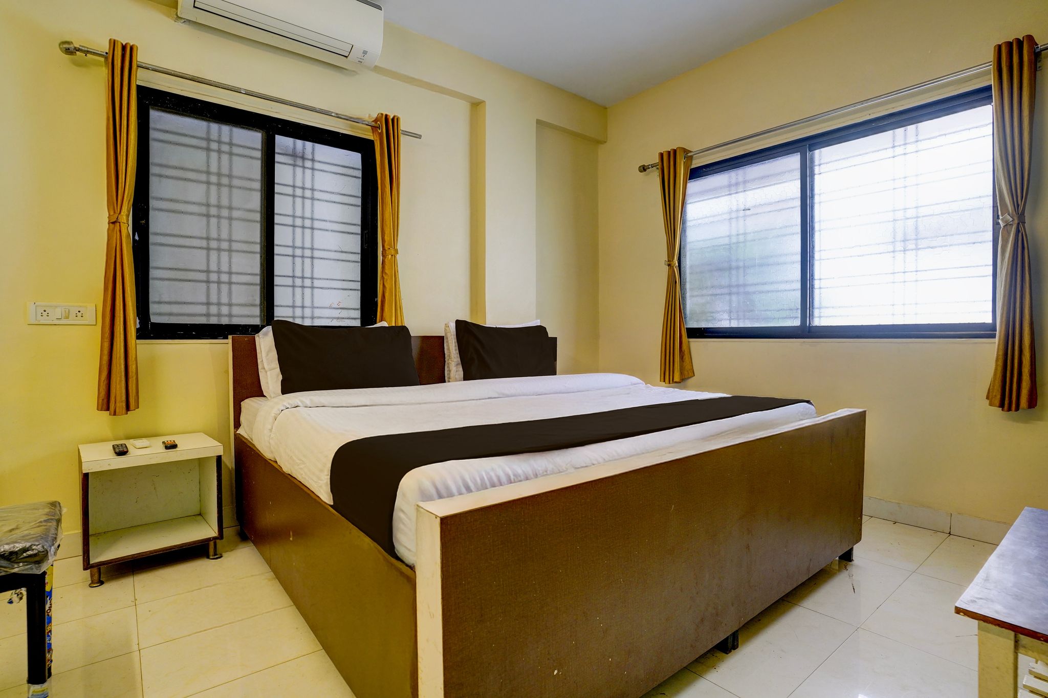 Super Hotel O Sainagar Shirdi Railway Junction Formerly Sai Vyankatesh Residency CLASSIC 9