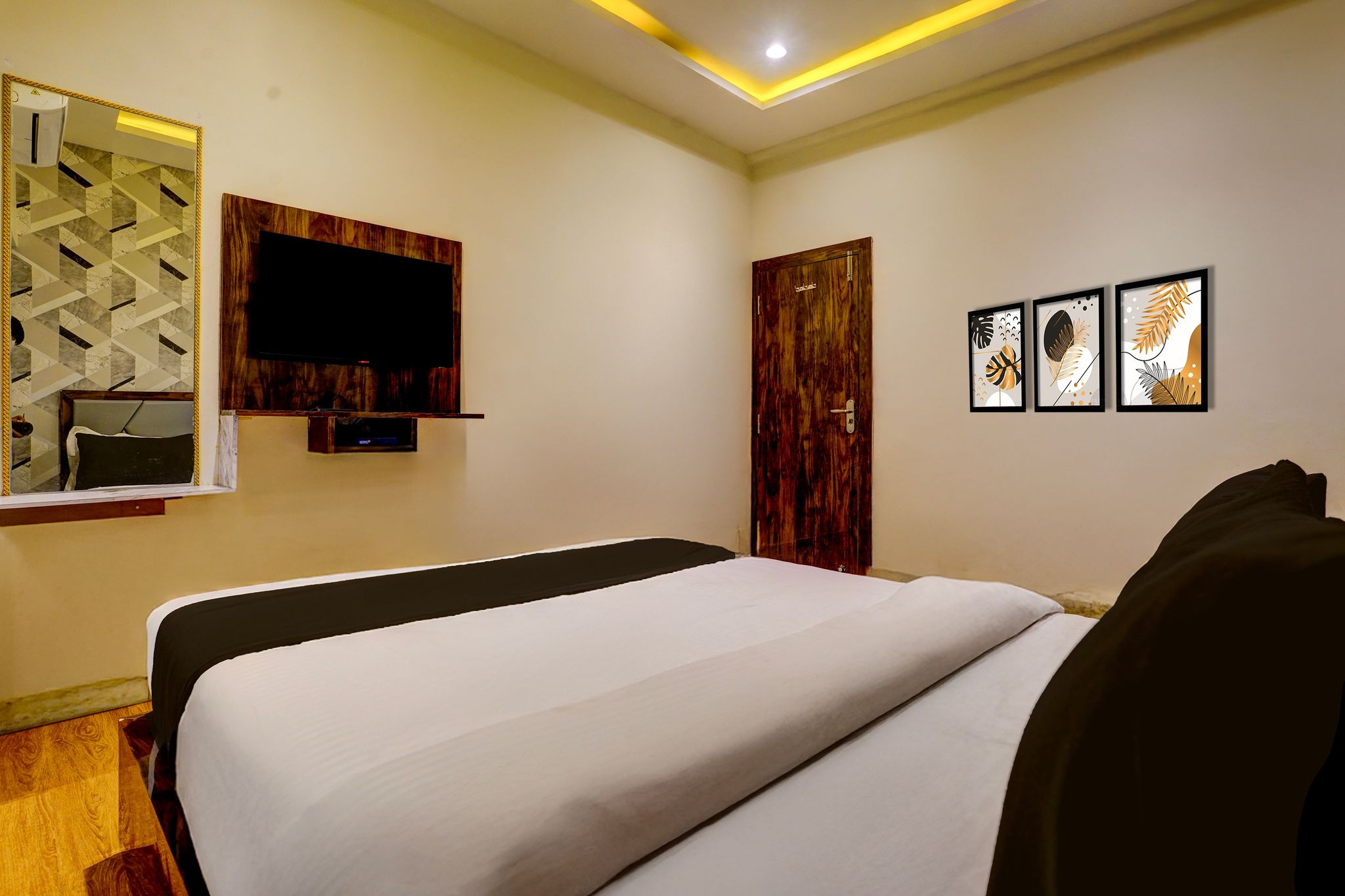 Super Collection O Shri Sai Baba Temple Formerly Hotel Maitreya Classic 10