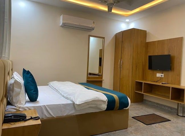 Hotel Flying Kiwi Deluxe room 3