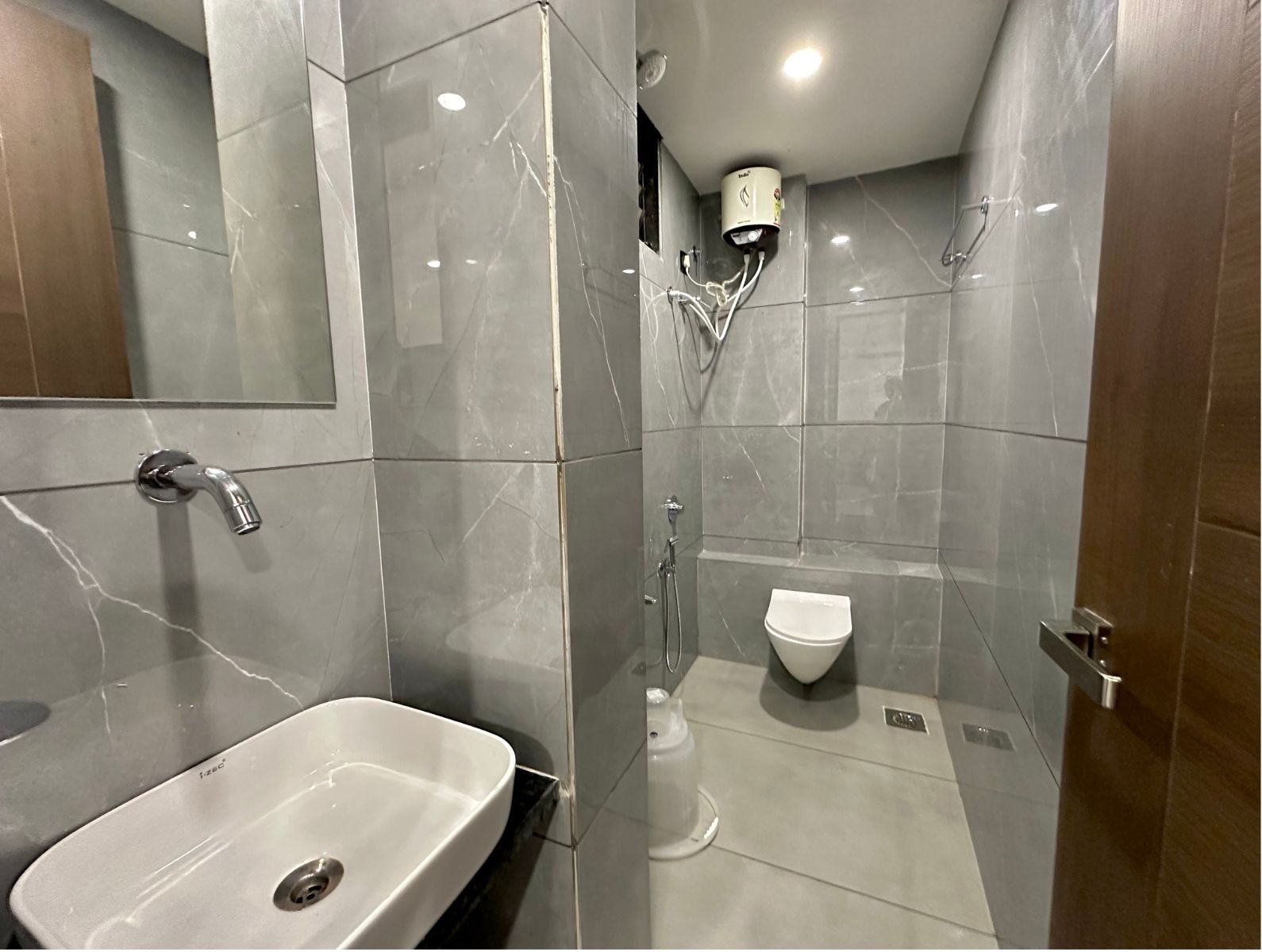 Hotel Manali Deluxe Room 3