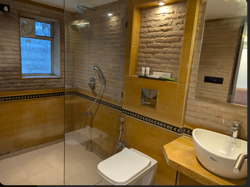 Premium Room with Stairs and Mountain View