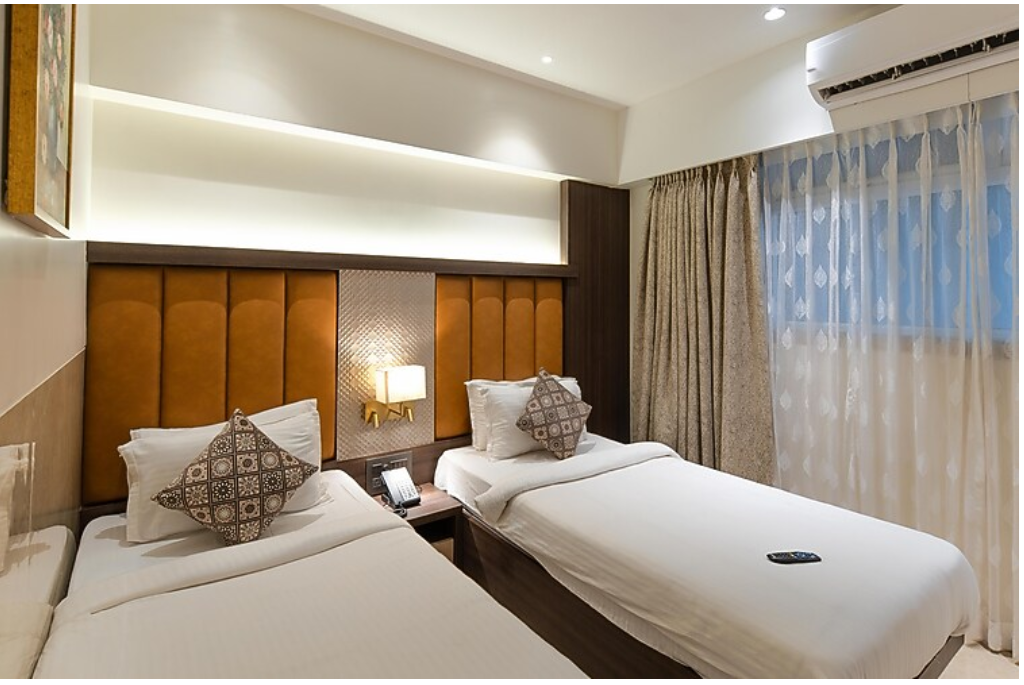 Gold Crest Suites DELUXE TWIN ROOM