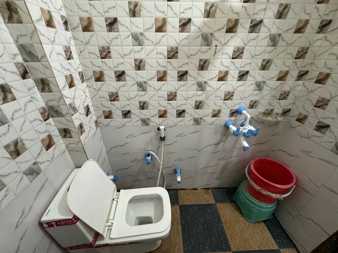 Murli Manohar Palace Deluxe King Bed Room 9