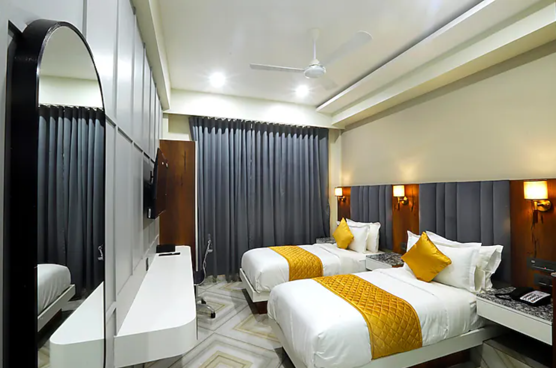 Breeze Bay Executive Luxury Oasis Room 5