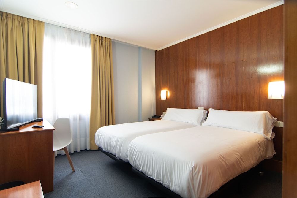Hotel Beratxa Standard Double or Twin Room, City View