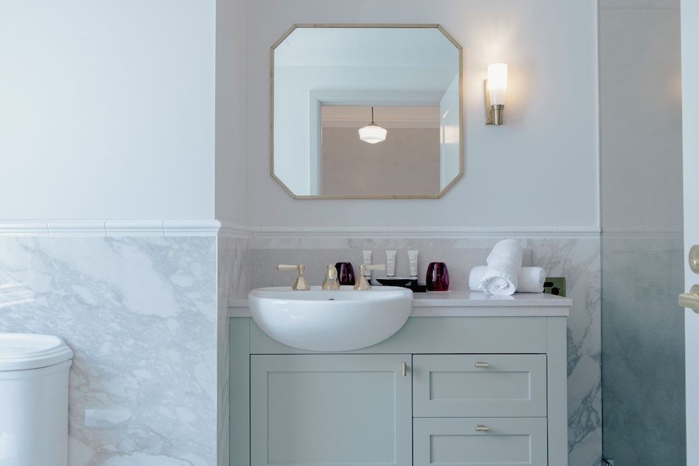 Tattersalls Boutique Hotel Armidale Superior Room, 1 Queen Bed 4