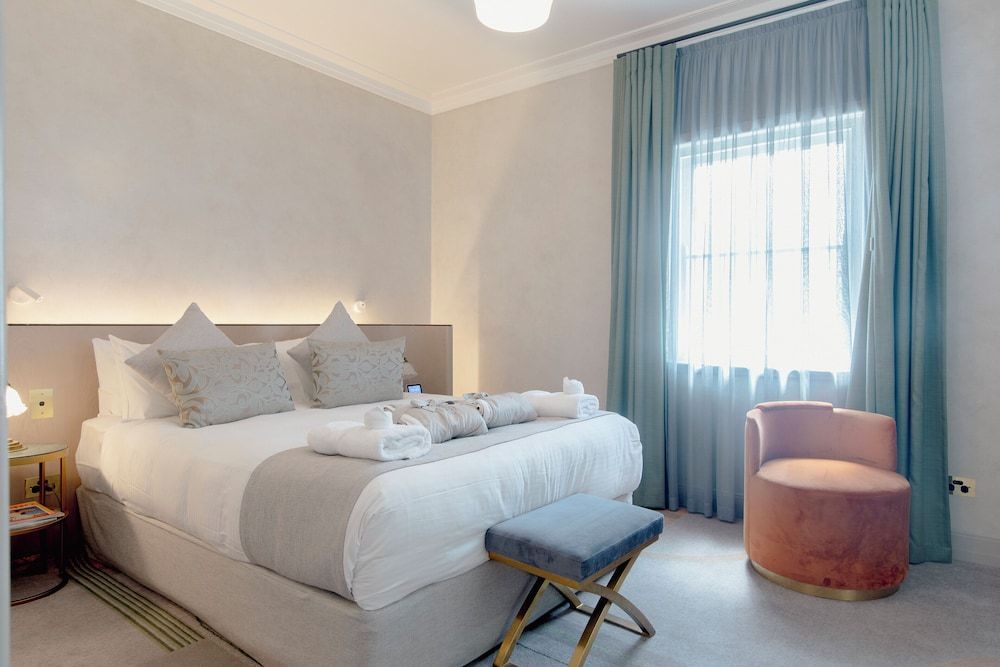 Tattersalls Boutique Hotel Armidale Superior Room, 1 Queen Bed