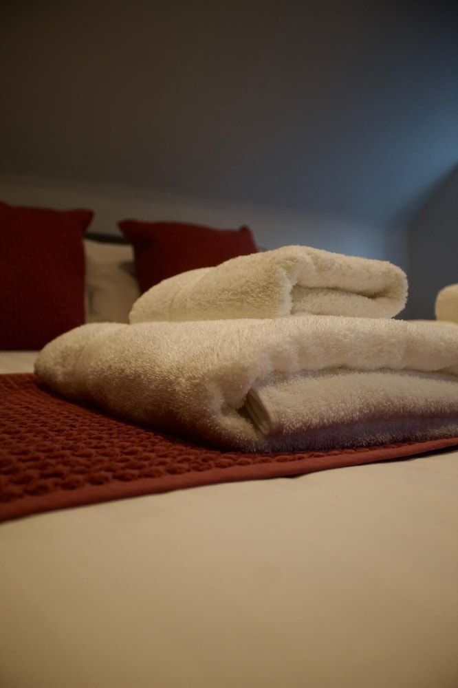 The Stag Deluxe Quadruple Room 10