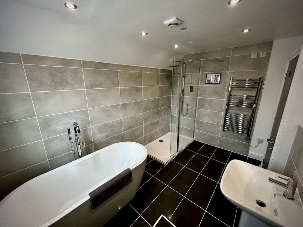 The Stag Deluxe Quadruple Room 7