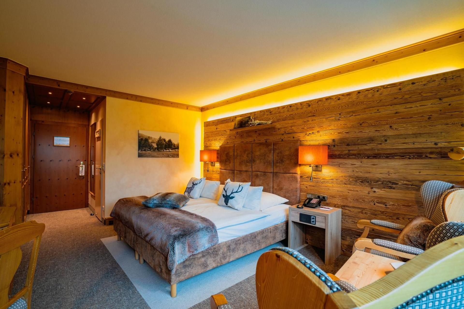 Deluxe Double Room with Forest View