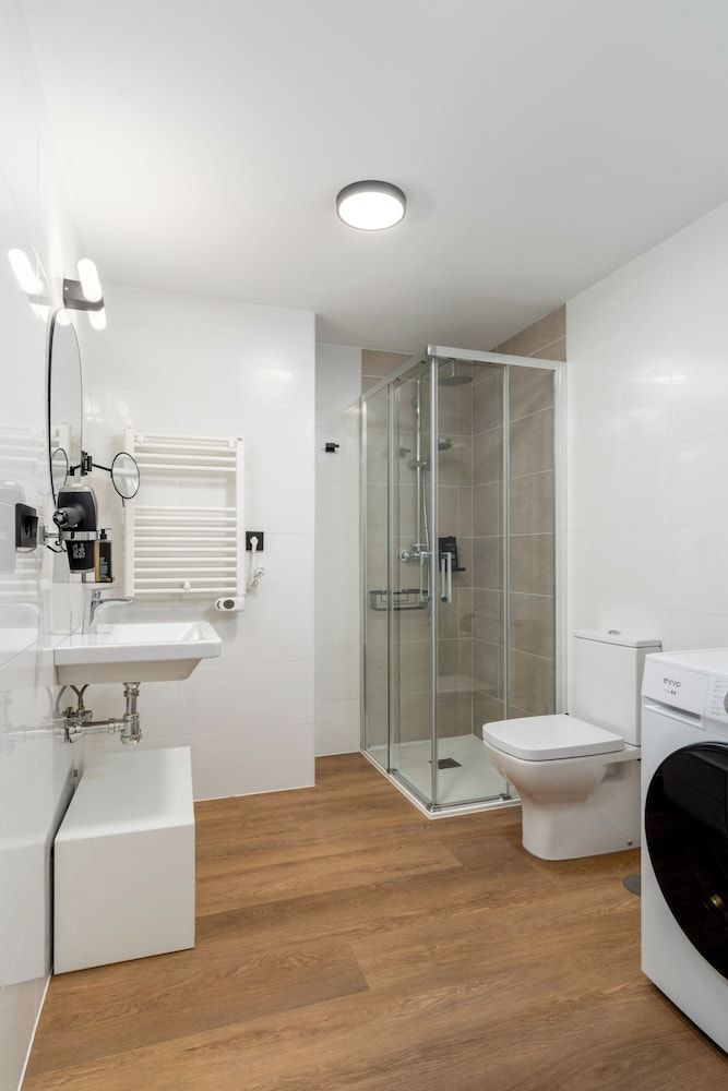 Limehome Oviedo Calle Postigo Bajo Two-Bedroom Apartment with Rooftop Terrace 7