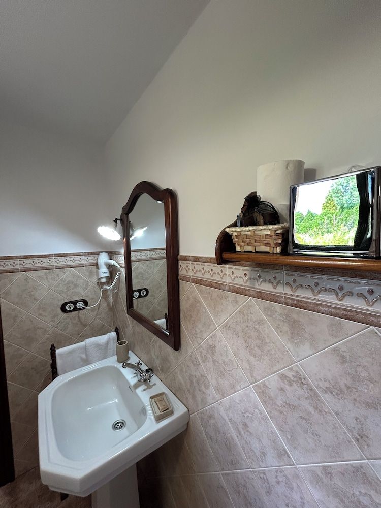 CASA DE COSTOIA Deluxe Room, Mountain View 16