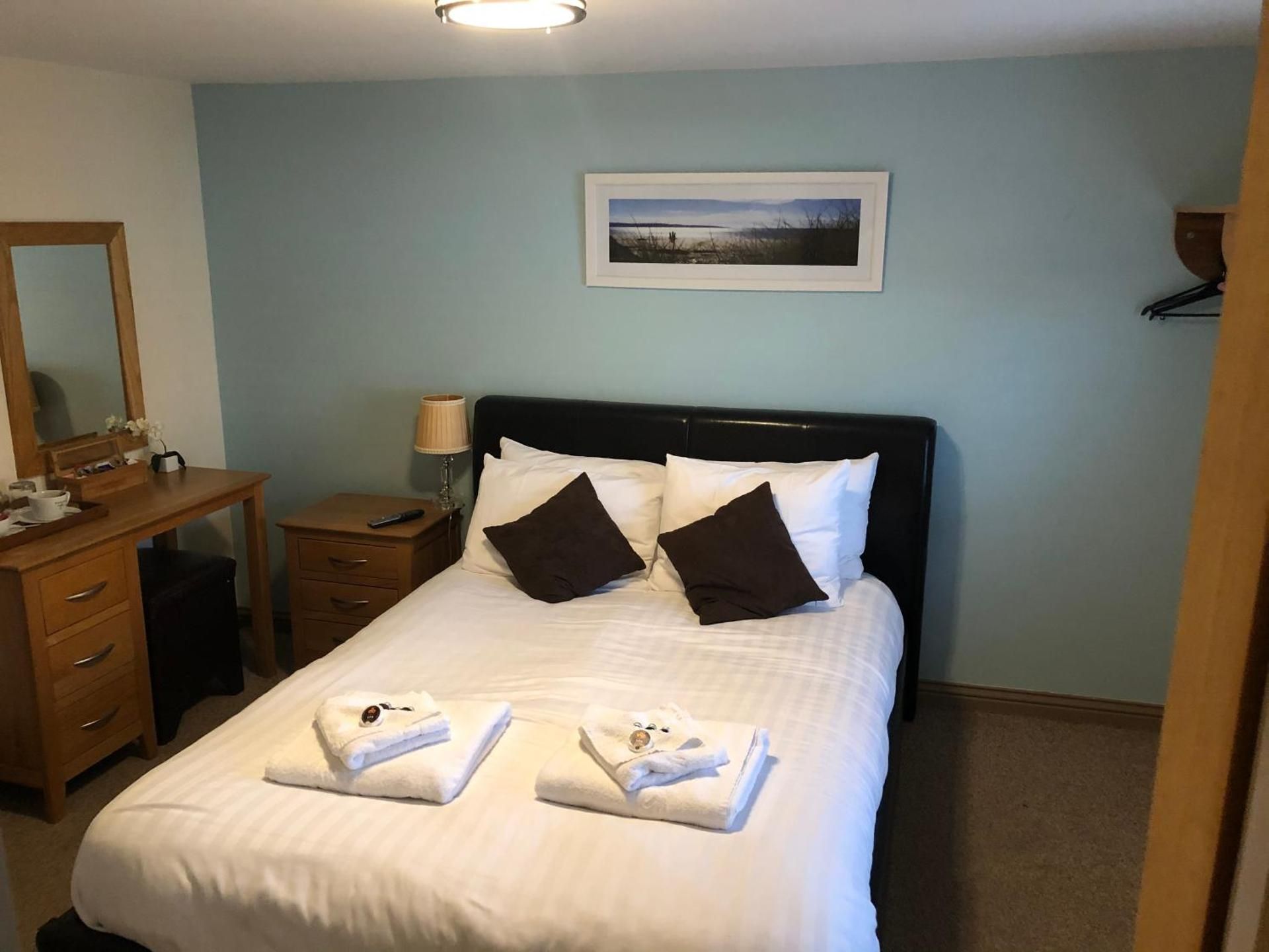The Elm Tree Inn Double Room 3