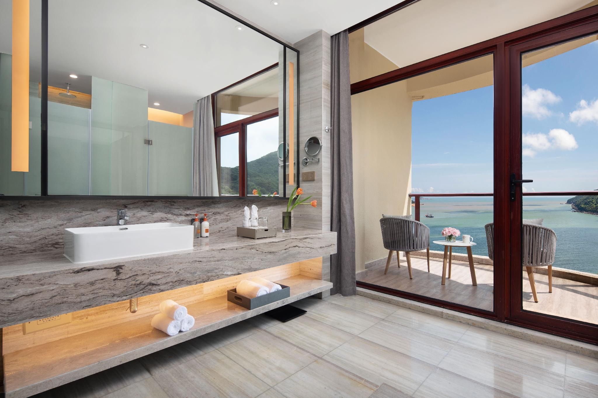 Twin Standard Sea View