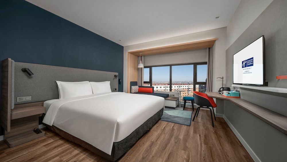 Standard Room, 1 King Bed