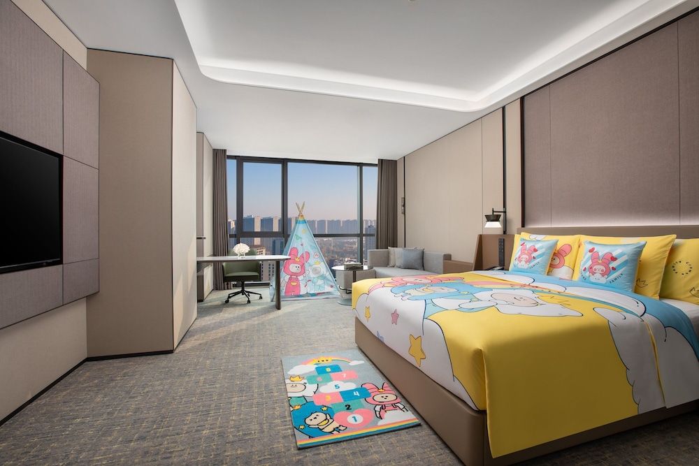 Room, Multiple Beds (Crowne, Family Kids Room)