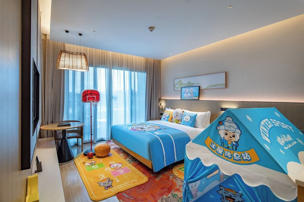Standard Room, 1 King Bed (Kids Theme)