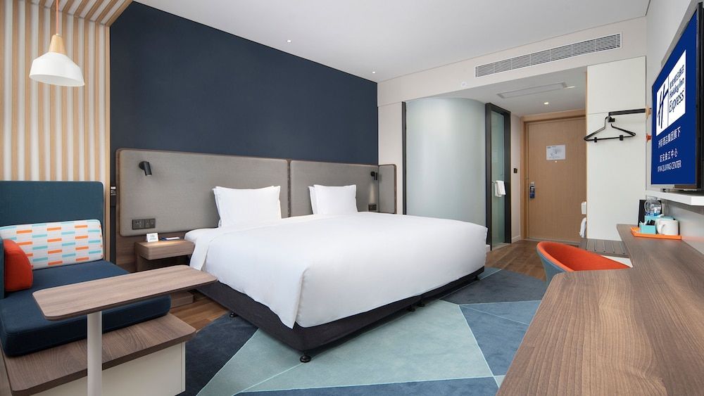 Standard Room, 1 King Bed (Super King, Extra Floor Space)