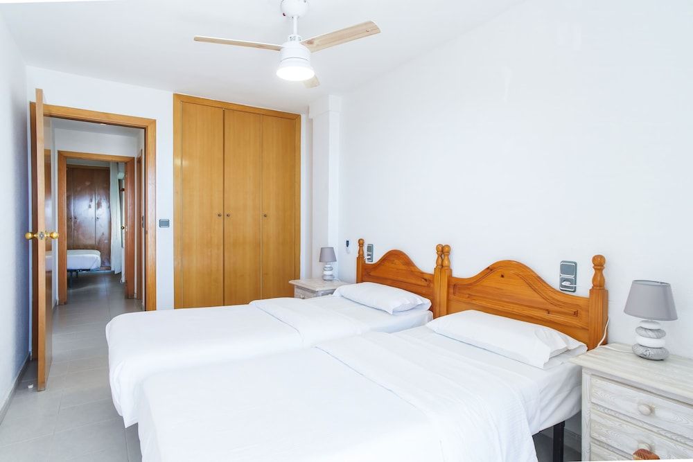 Apartment, 2 Bedrooms, Balcony, Beach View